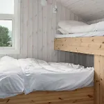 2 Bedroom Cozy In Edland *