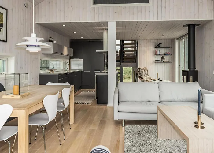 2 Bedroom Cozy In Edland 別荘 Vågsli